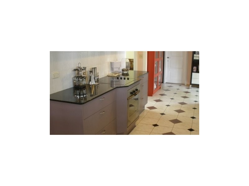 155 Dawson Rd, Upper Mount Gravatt QLD 4122