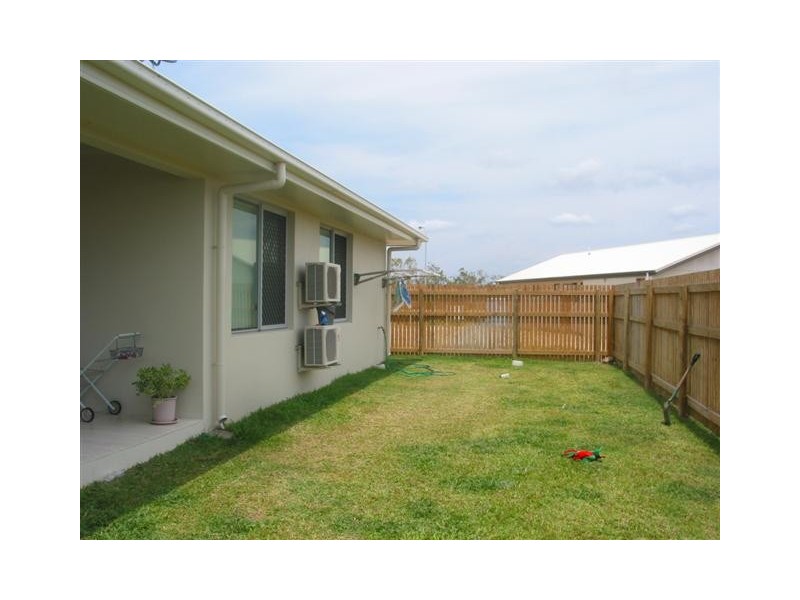 19 Summergold Street, Mount Low QLD 4818