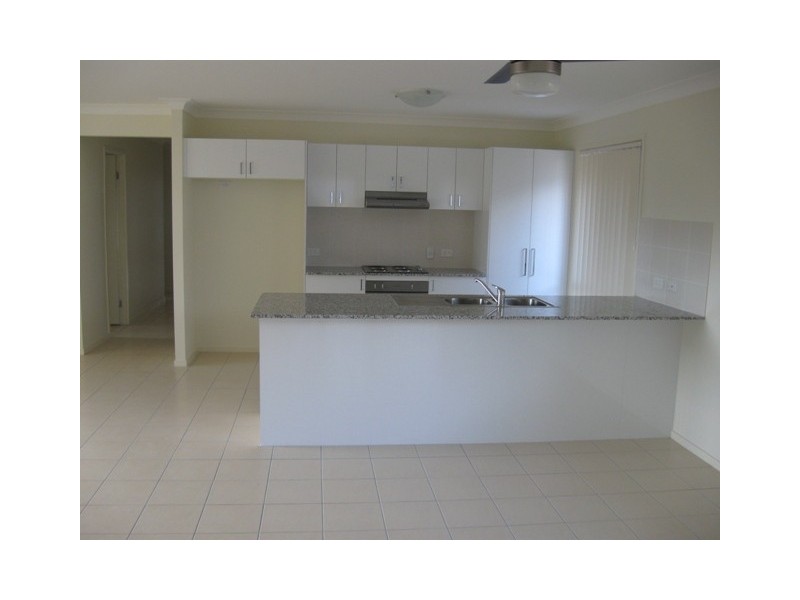 11/18-22 Maywood Street, Loganlea QLD 4131