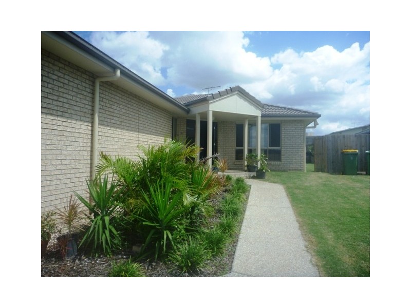 9 Patricia Place, Redbank Plains QLD 4301