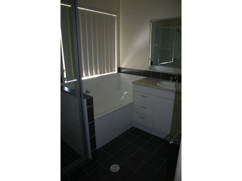 19 Maywood Street, Loganlea QLD 4131