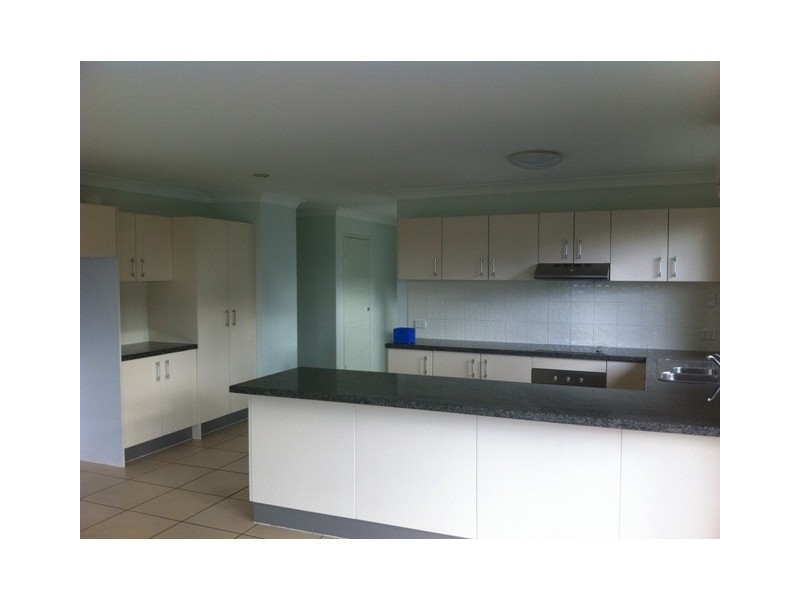 216 Edward Street, Raceview QLD 4305
