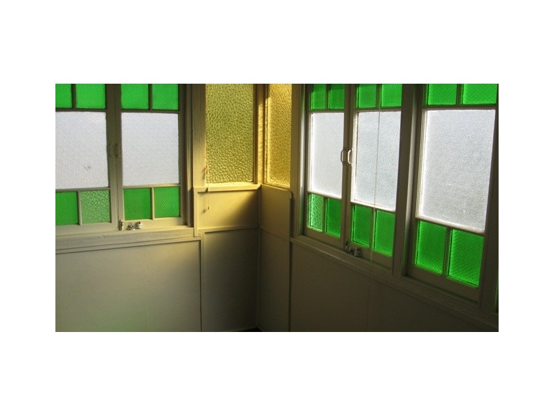 16 Glena St, Fairfield QLD 4103