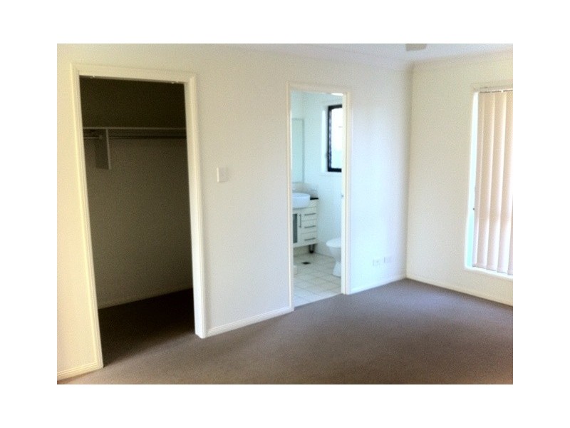 10 Jene Court, Flinders View QLD 4305