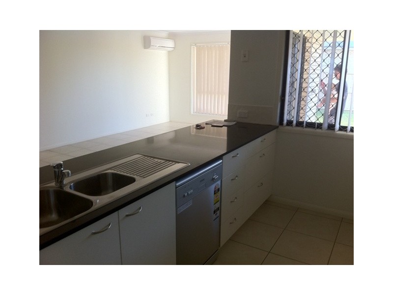 10 Jene Court, Flinders View QLD 4305