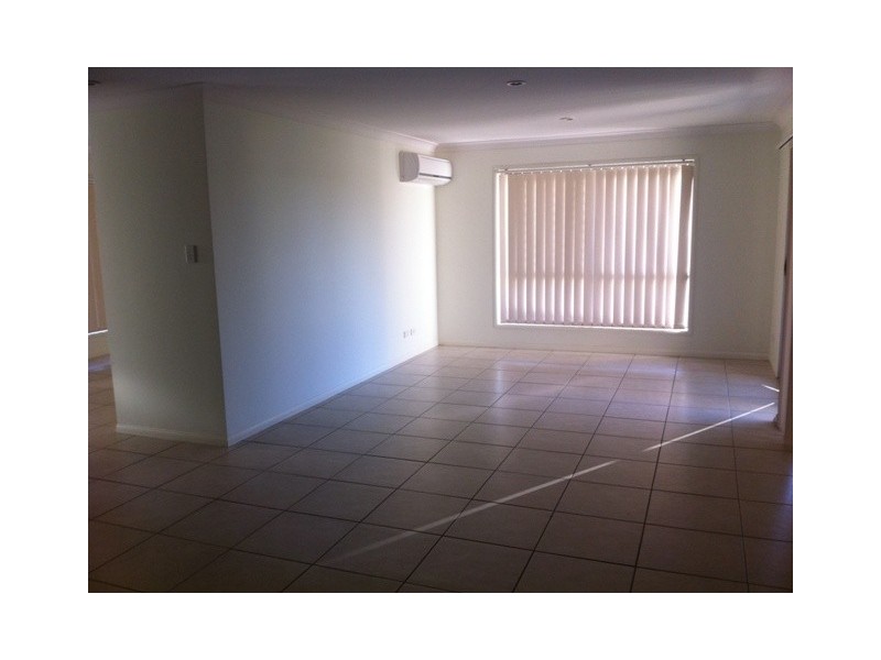 10 Jene Court, Flinders View QLD 4305