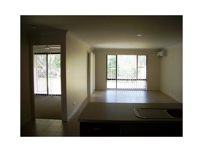 8A Hugo Drive, Beaudesert QLD 4285