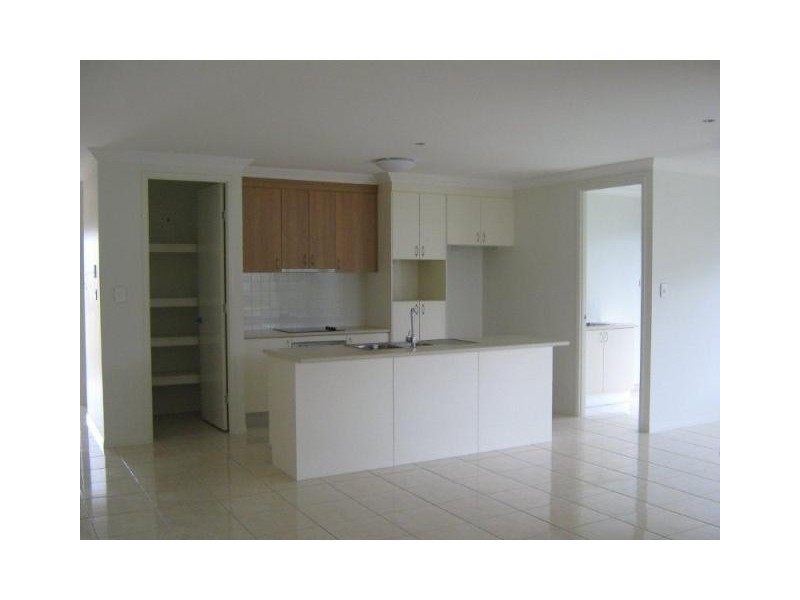 14 Summergold Street, Mount Low QLD 4818