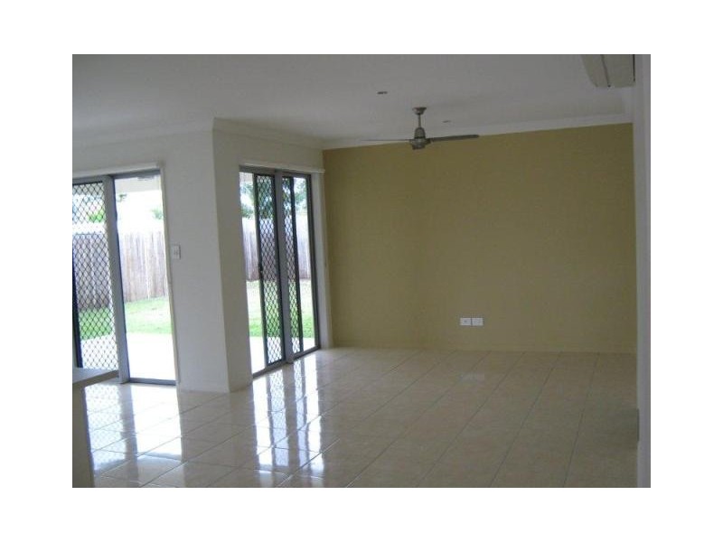 14 Summergold Street, Mount Low QLD 4818