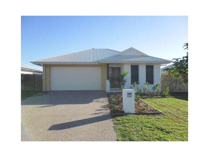 9 Nova Street, Mount Low QLD 4818