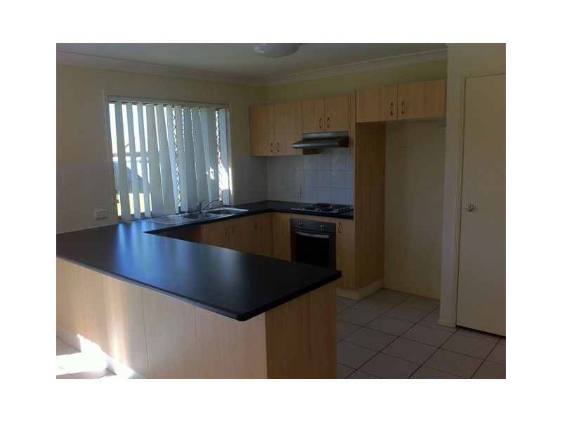 11 Broadway Avenue, Marsden QLD 4132