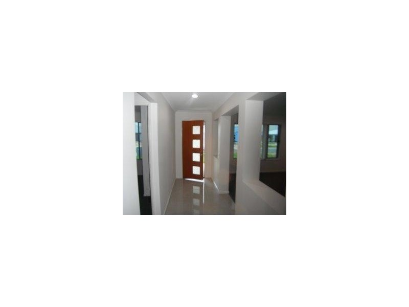 20 Galleon Ct, Shoal Point QLD 4750