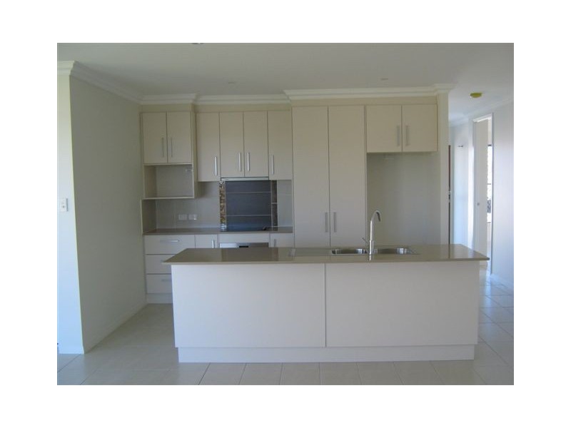 17 Summergold St, Mount Low QLD 4818