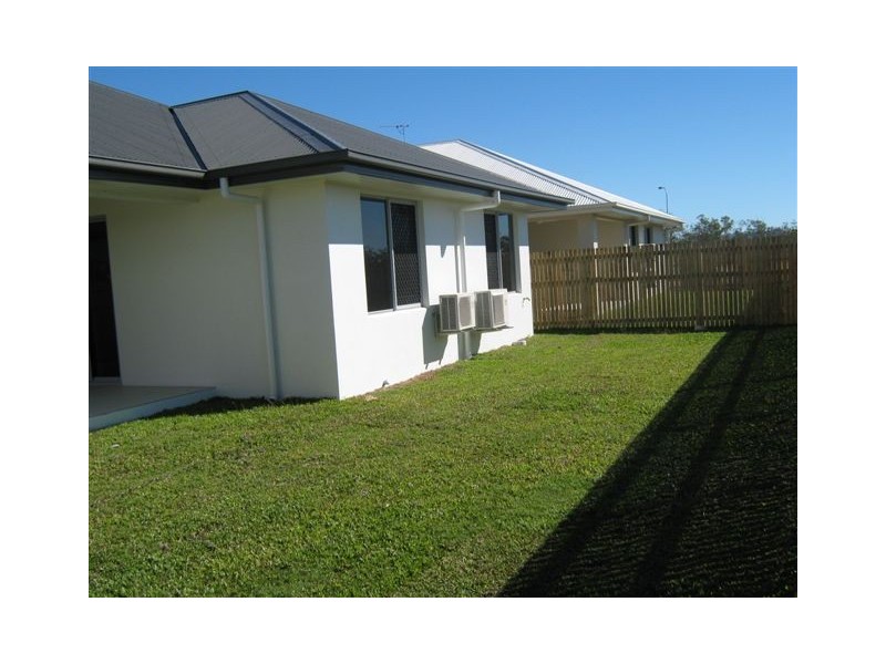 17 Summergold St, Mount Low QLD 4818