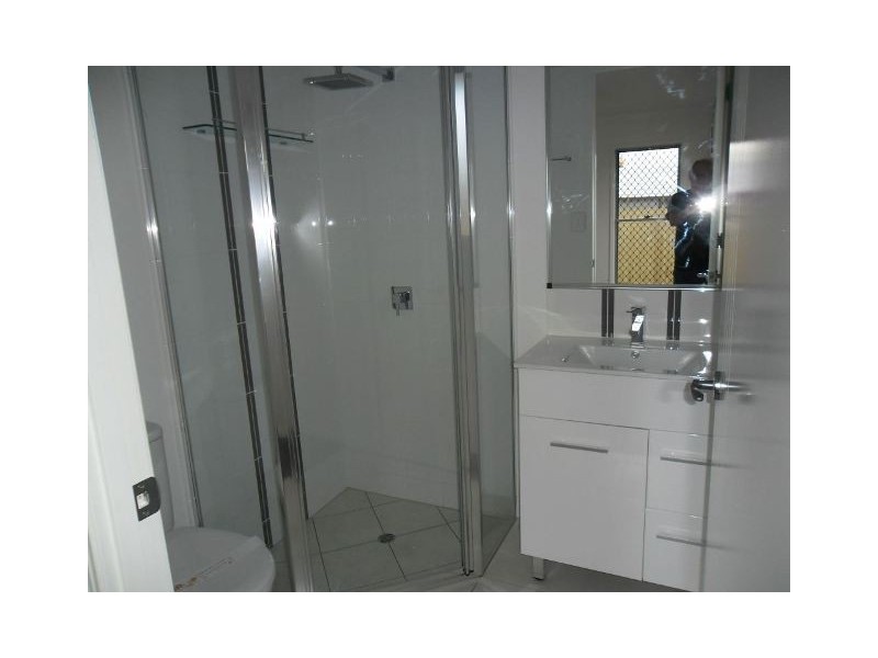 4 Chislett Court, Mount Low QLD 4818