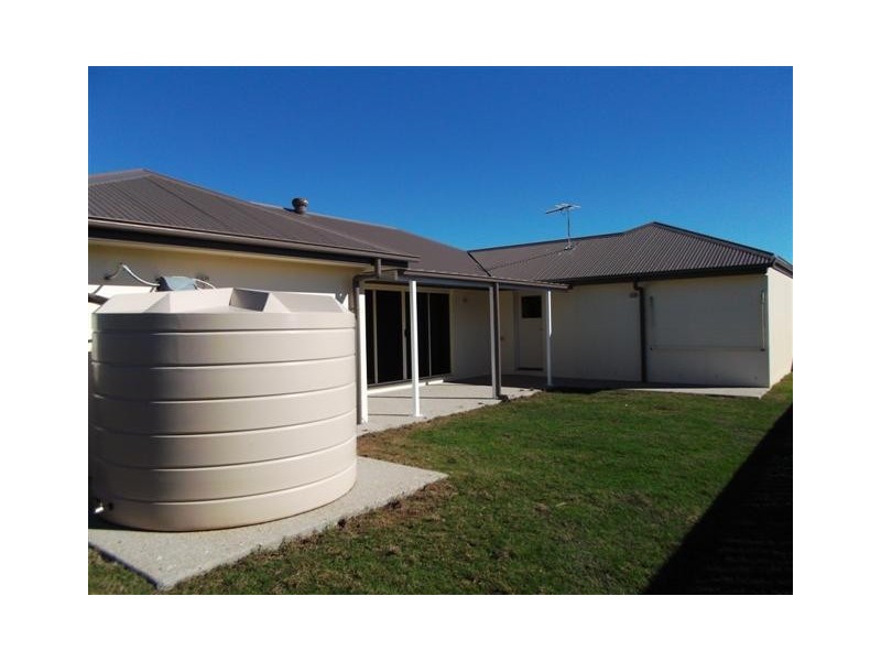 43 Newport Parade, Blacks Beach QLD 4740