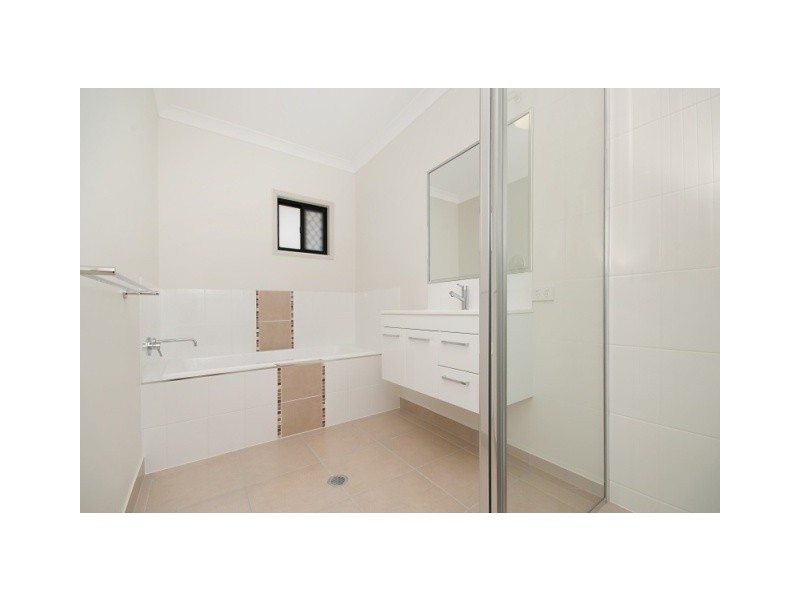 128 Daintree Drive,, Bushland Beach QLD 4818