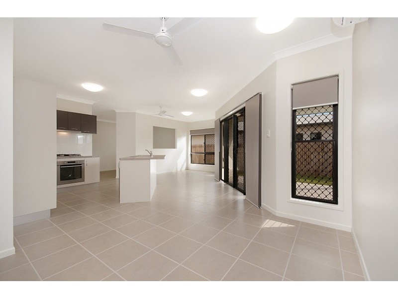 3 Black Apple Ave, Mount Low QLD 4818