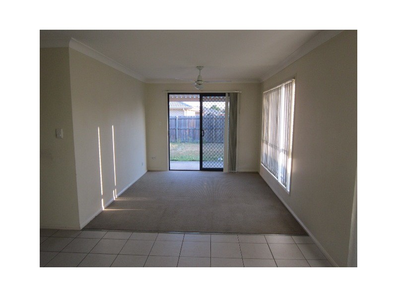 44 Fourth Ave, Marsden QLD 4132
