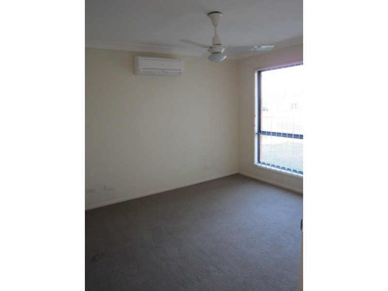 44 Fourth Ave, Marsden QLD 4132
