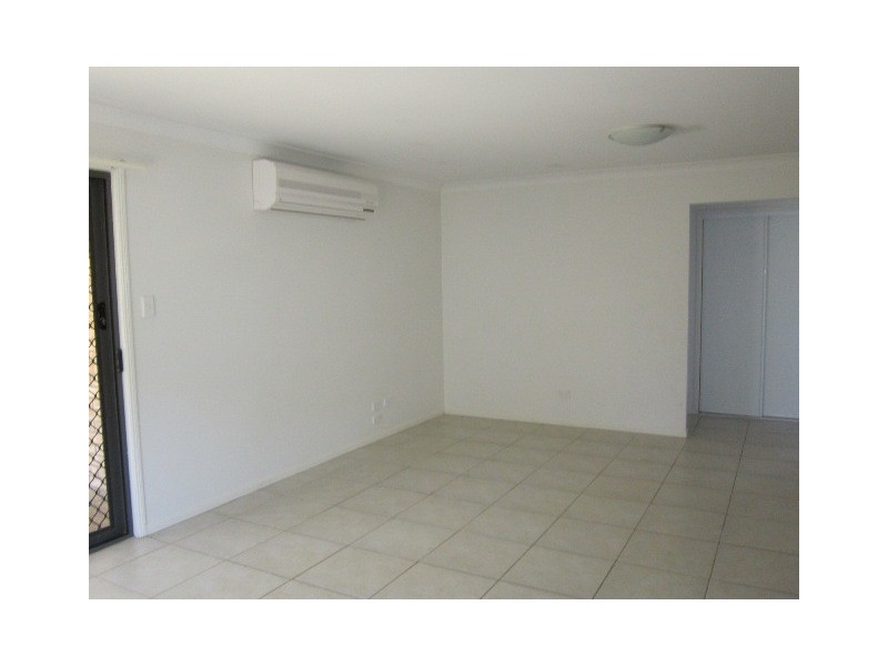 33 Chanel Court, Wulkuraka QLD 4305