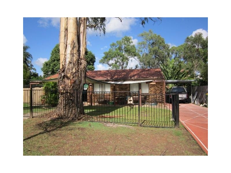 24 Gazania Street, Kingston QLD 4114