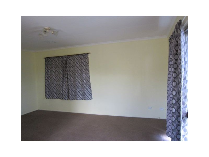 16 Lennox Court, Logan Central QLD 4114