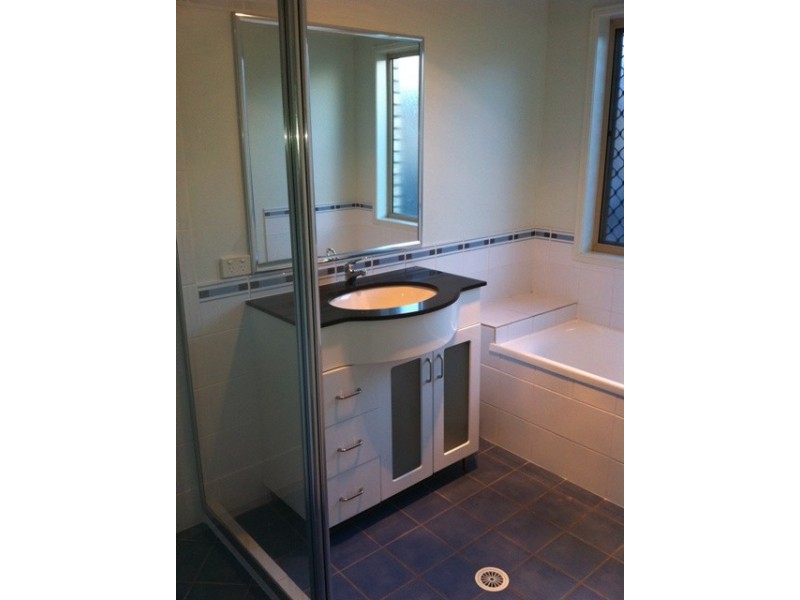 216 Edward Street, Raceview QLD 4305
