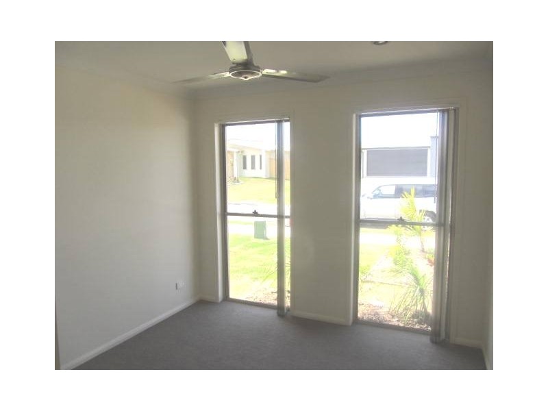 47 Newport Parade, Blacks Beach QLD 4740