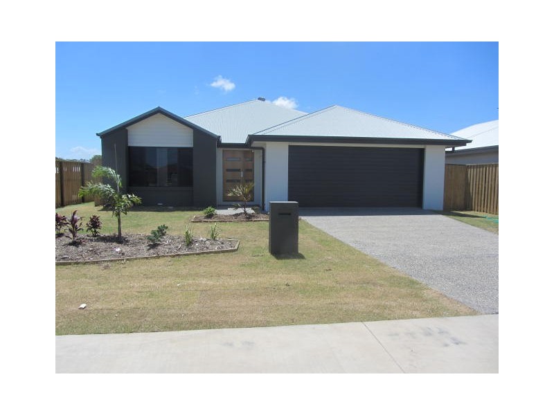 165 Whitehaven  Court, Blacks Beach QLD 4740