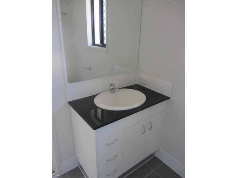 165 Whitehaven  Court, Blacks Beach QLD 4740