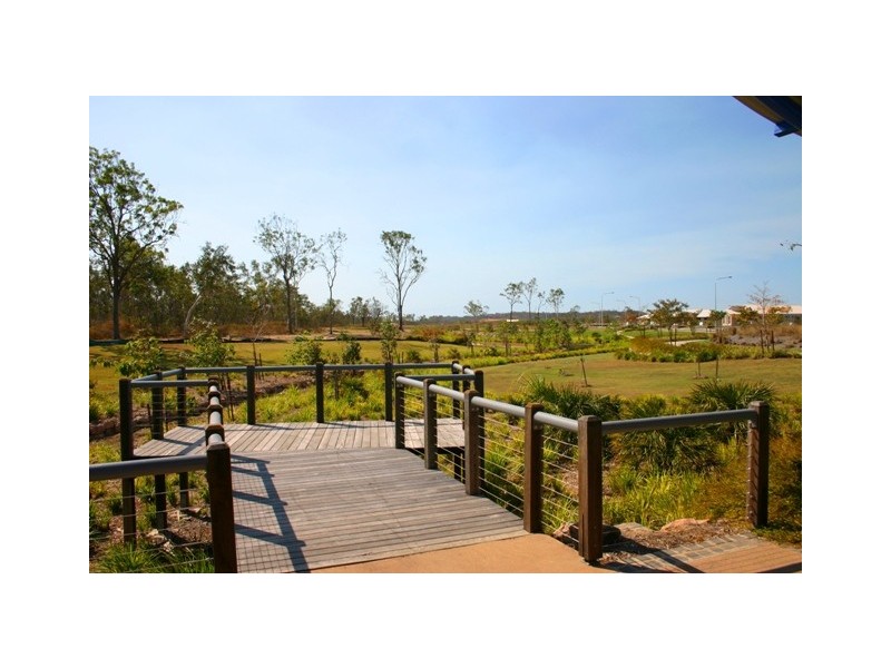 3 Black Apple Ave, Mount Low QLD 4818