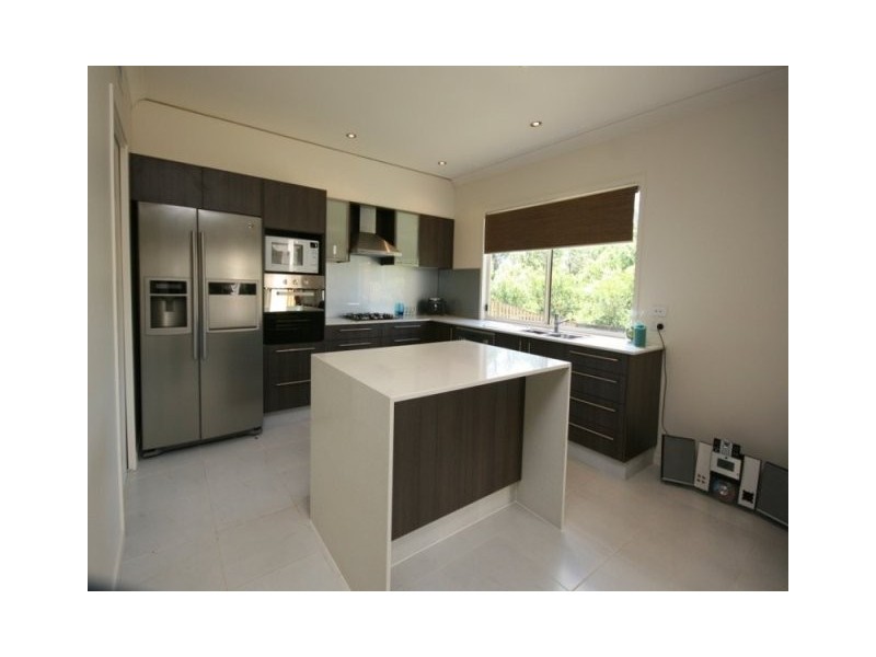 32 Peregrin Cr, Coomera QLD 4209