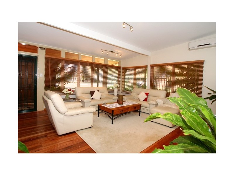 Sandy Point NSW 2172