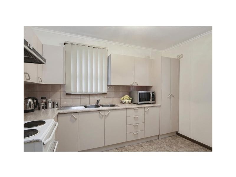 12 Hull Avenue, Lurnea NSW 2170