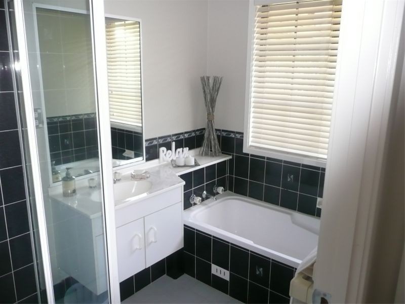 Wattle Grove NSW 2173