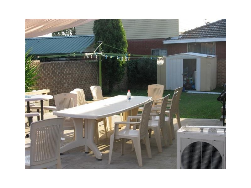 2 Taloma Avenue, Lurnea NSW 2170