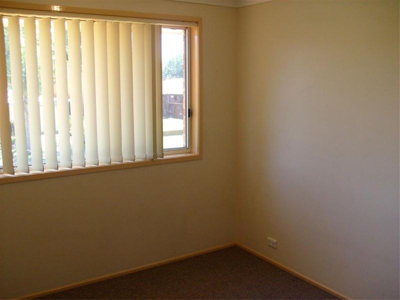 1/6 Mayberry Crescent, Liverpool NSW 2170