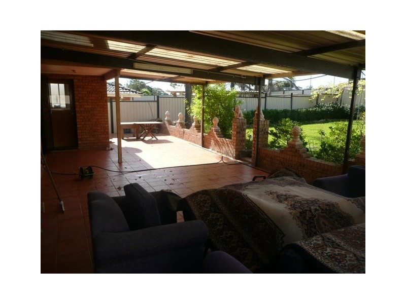 42 Napier Avenue, Lurnea NSW 2170
