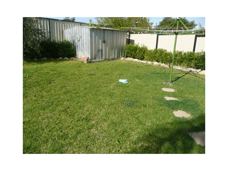 42 Napier Avenue, Lurnea NSW 2170