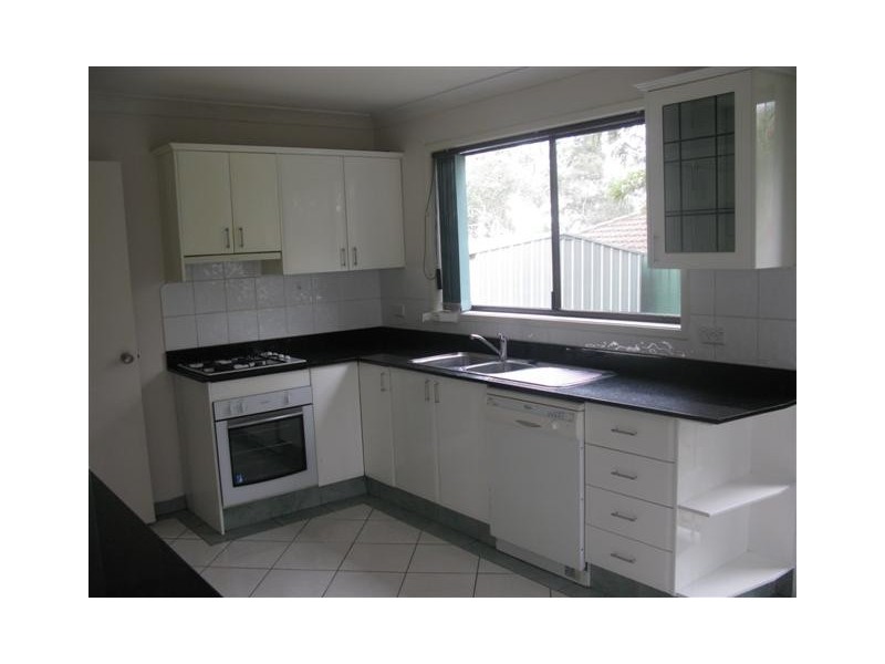 7 Zeolite Avenue, Eagle Vale NSW 2558