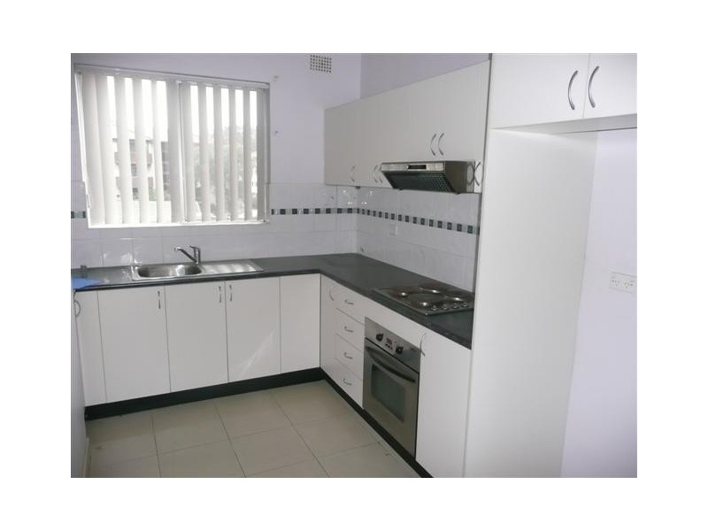 12/8 DRUMMOND STREET, Warwick Farm NSW 2170