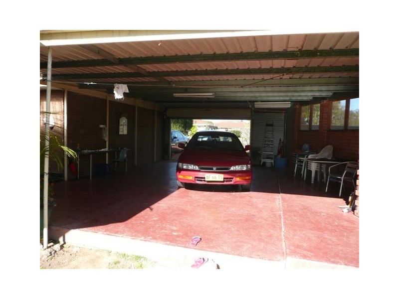 100 COCKATIEL CIRCUIT, Green Valley NSW 2168