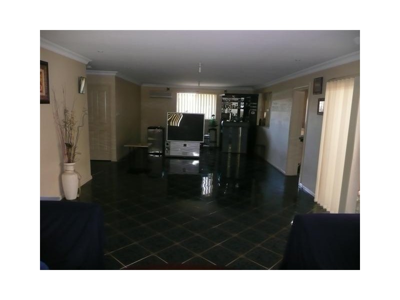 100 COCKATIEL CIRCUIT, Green Valley NSW 2168