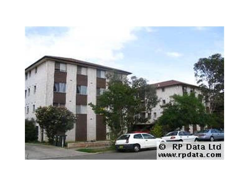 21/12-16 Goulburn, Liverpool NSW 2170