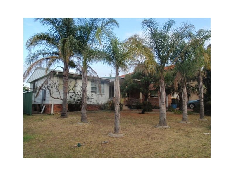 16 QUIST AVENUE, Lurnea NSW 2170