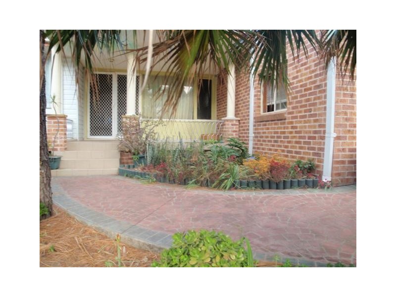 16 QUIST AVENUE, Lurnea NSW 2170