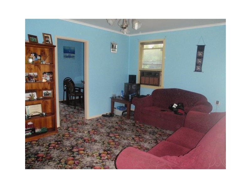 16 QUIST AVENUE, Lurnea NSW 2170