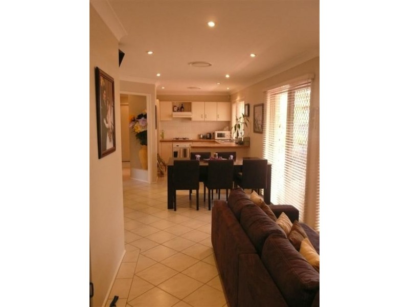 17 MAGNOLIA CLOSE, Casula NSW 2170