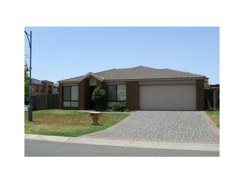 11 MOY CLOSE, Prestons NSW 2170